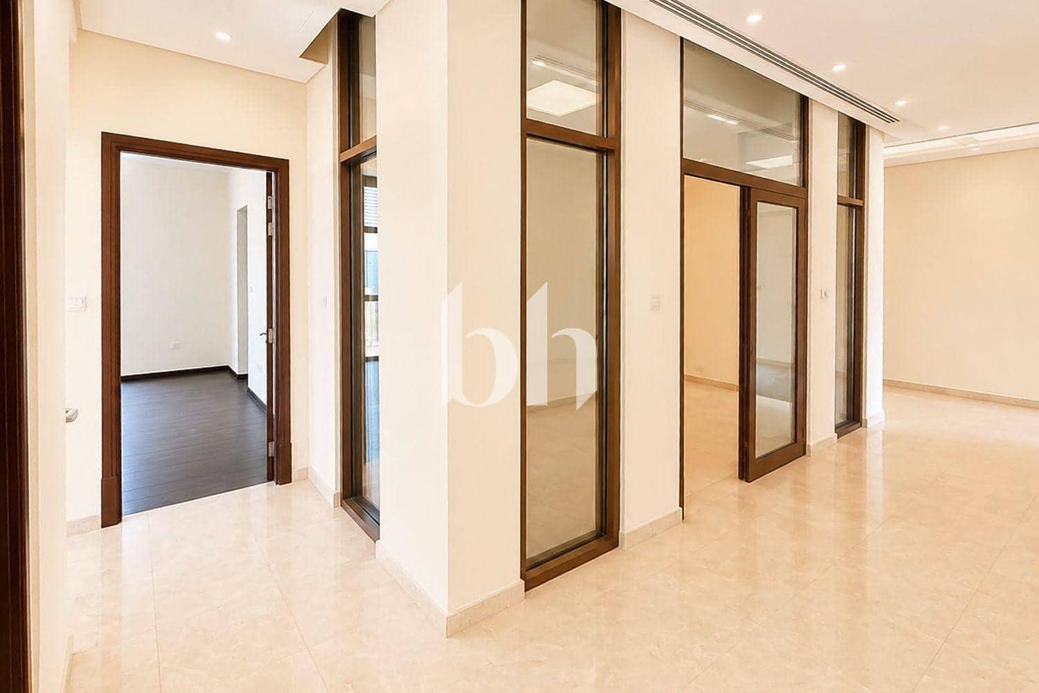 5 Bedroom Villa in Millennium Estates - photo 2