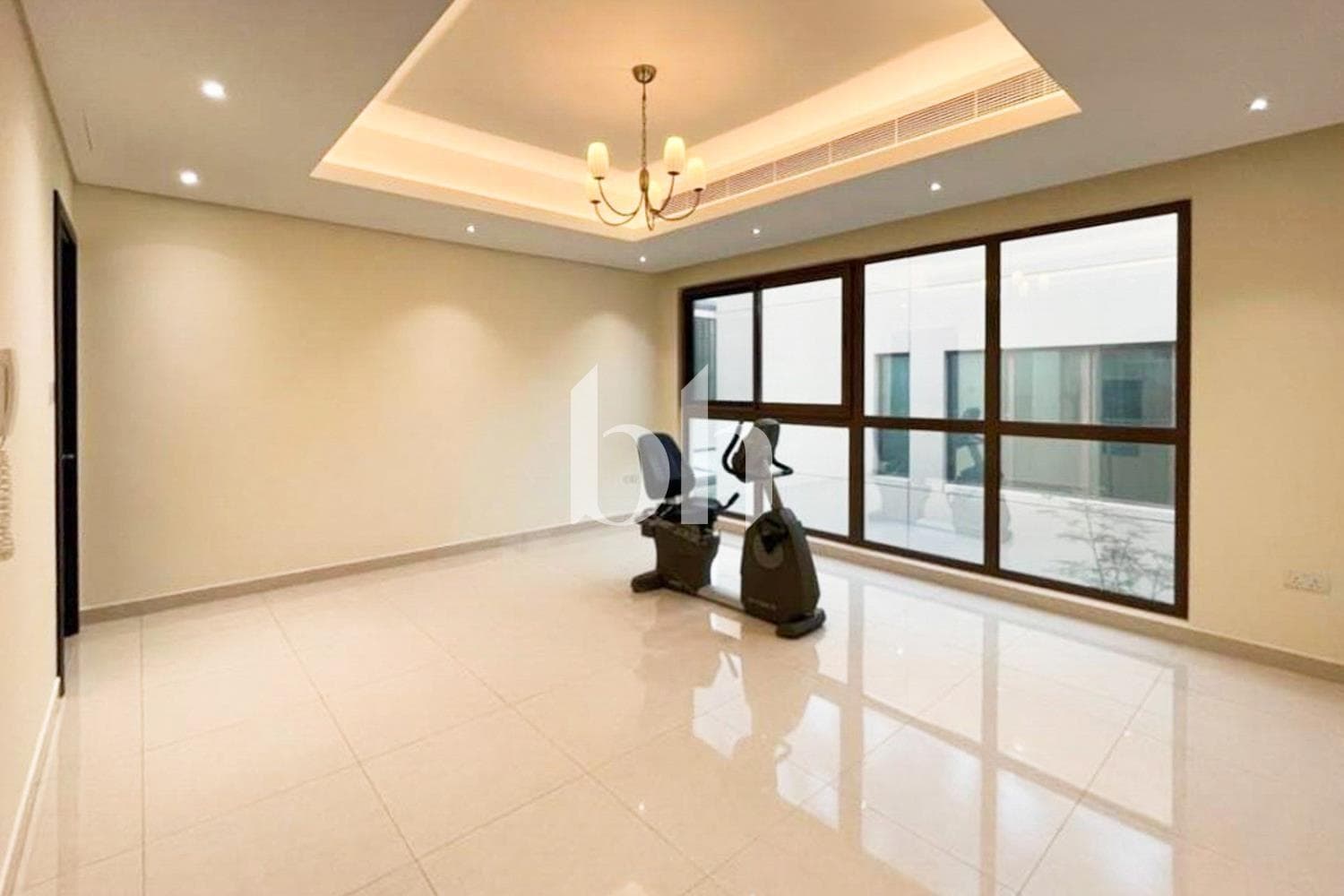 4 Bedroom Townhouse in Grand Views - photo 1