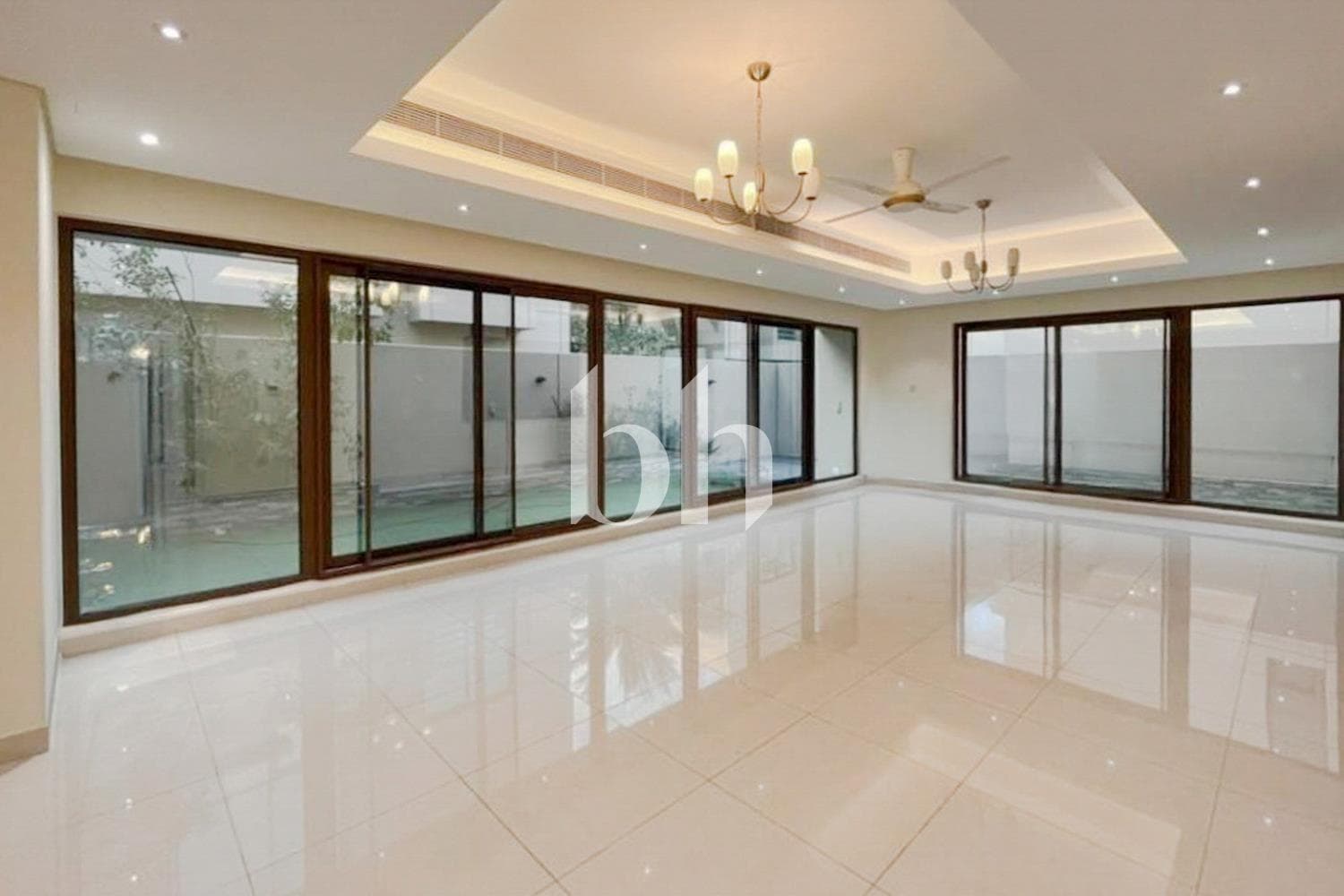 4 Bedroom Townhouse in Grand Views