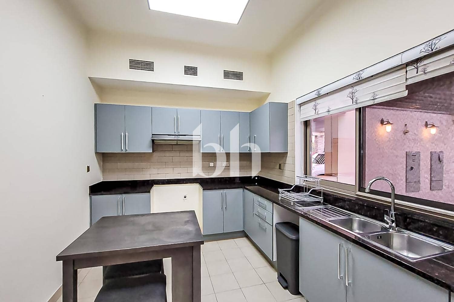3 Bedroom Townhouse in Polo Townhouses - photo 2