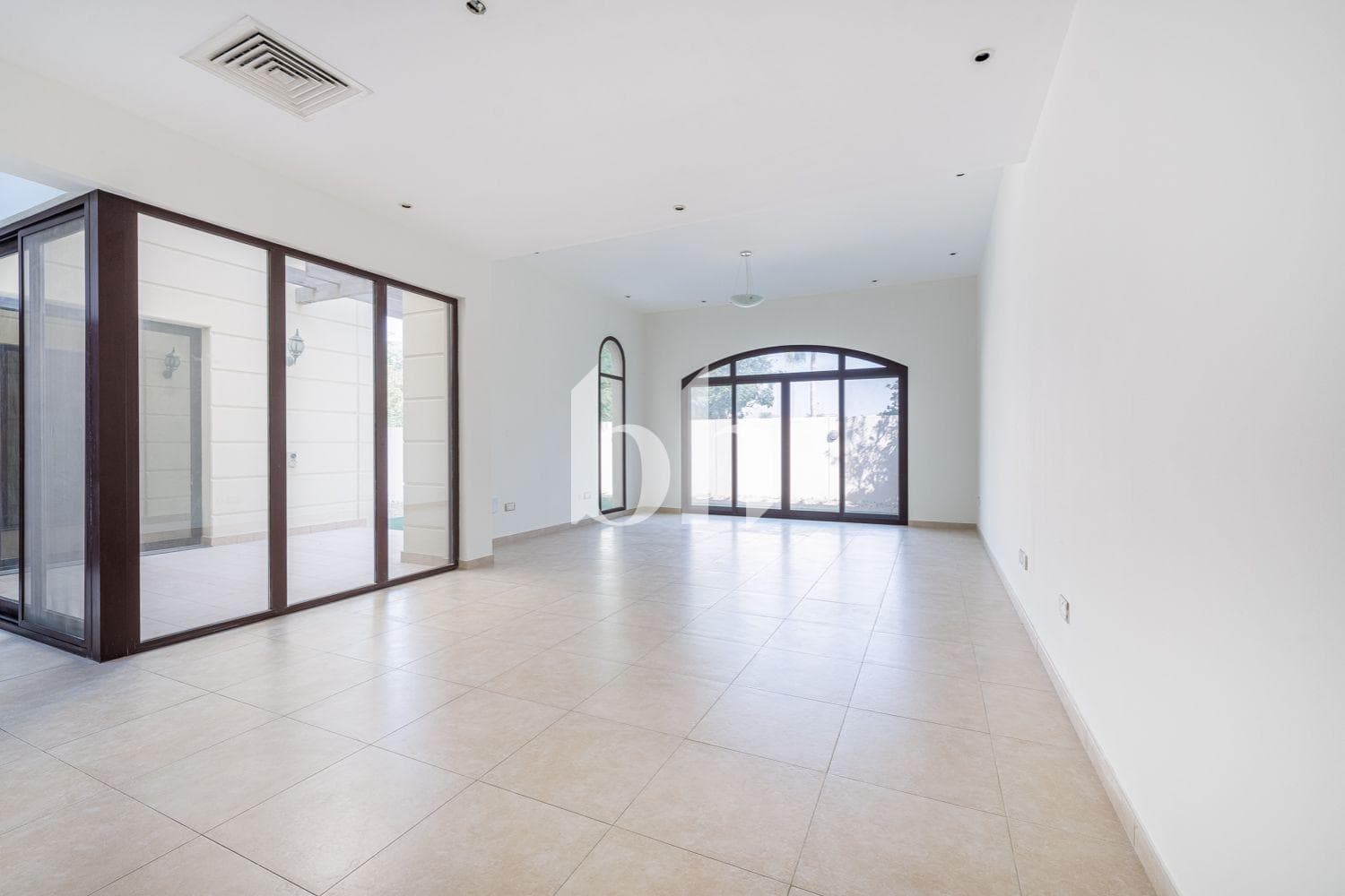 4 Bedroom Townhouse in Al Salam - Cluster E - photo 2
