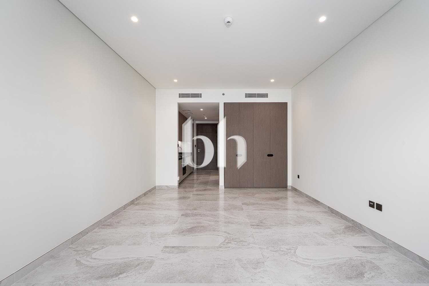 Studio Apartment in The Peninsula Five 3 - photo 1
