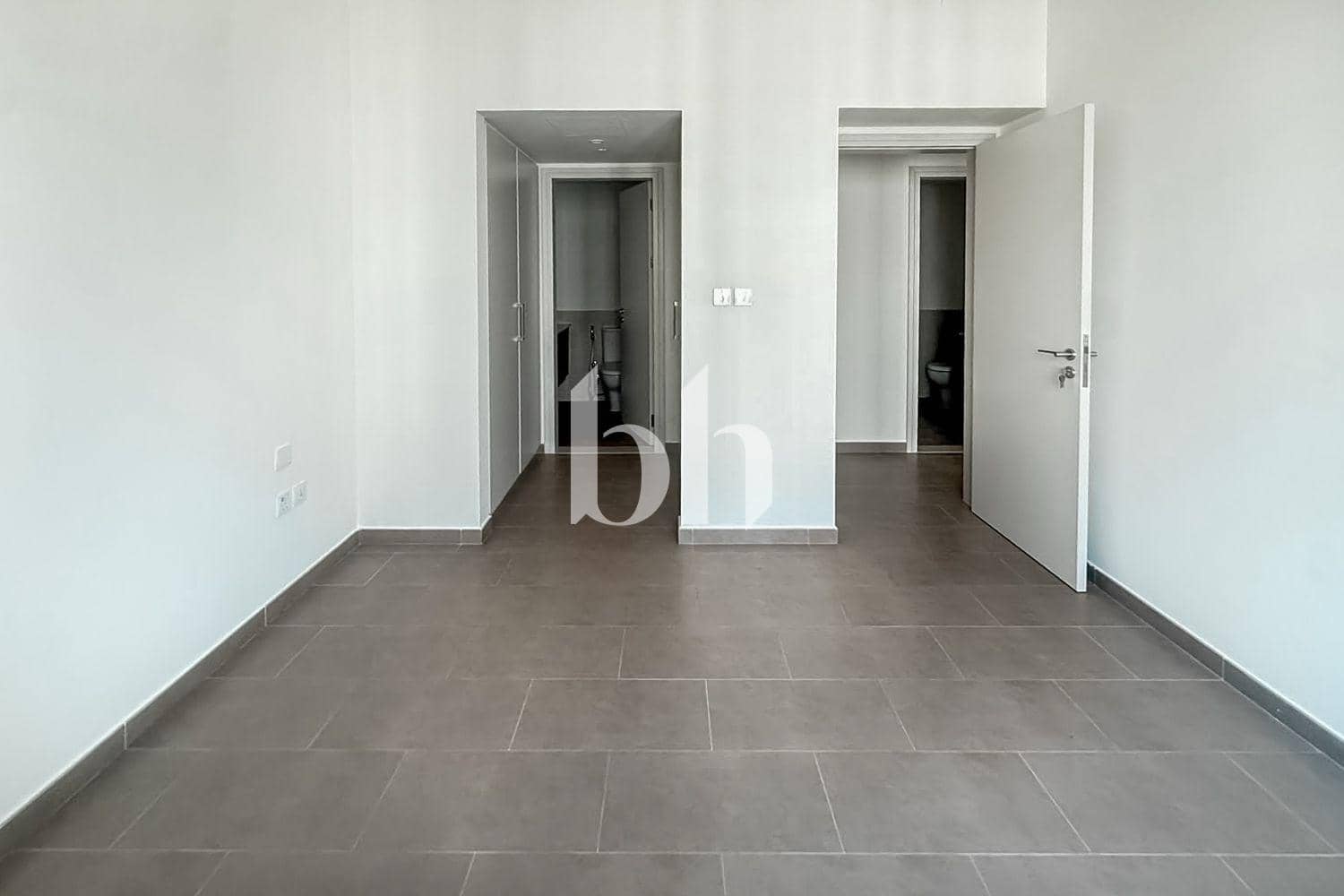 2 Bedroom Apartment in Park Heights 2 Tower 2 - photo 2