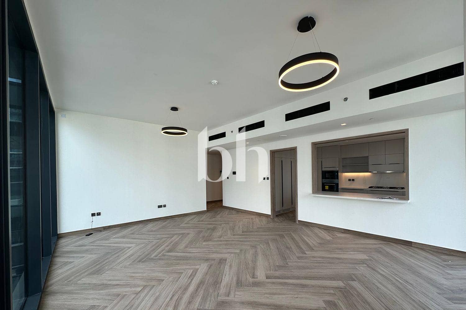 3 Bedroom Apartment in 399 Hills Park B - photo 2