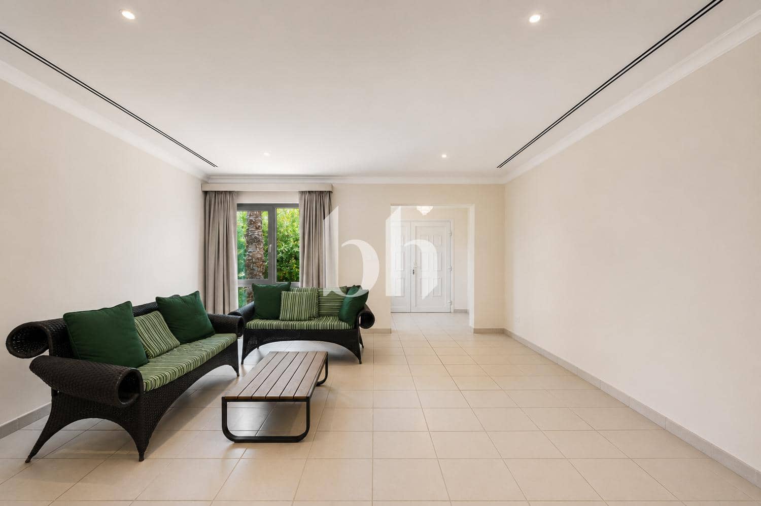3 Bedroom Villa in Meadows 8 - photo 2