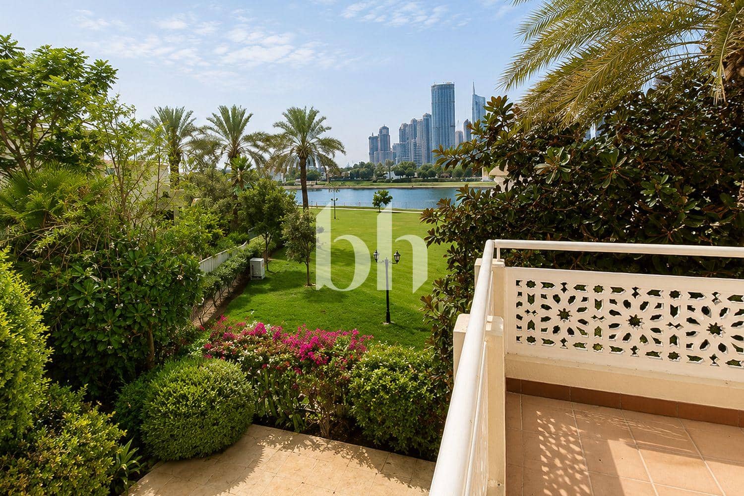 6 Bedroom Villa in Meadows 1 - photo 2