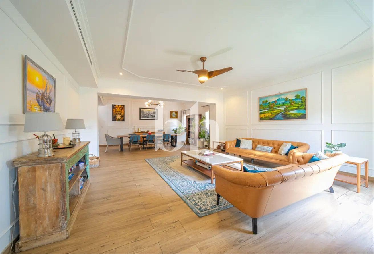 4 Bedroom Villa in Meadows 9 - photo 1