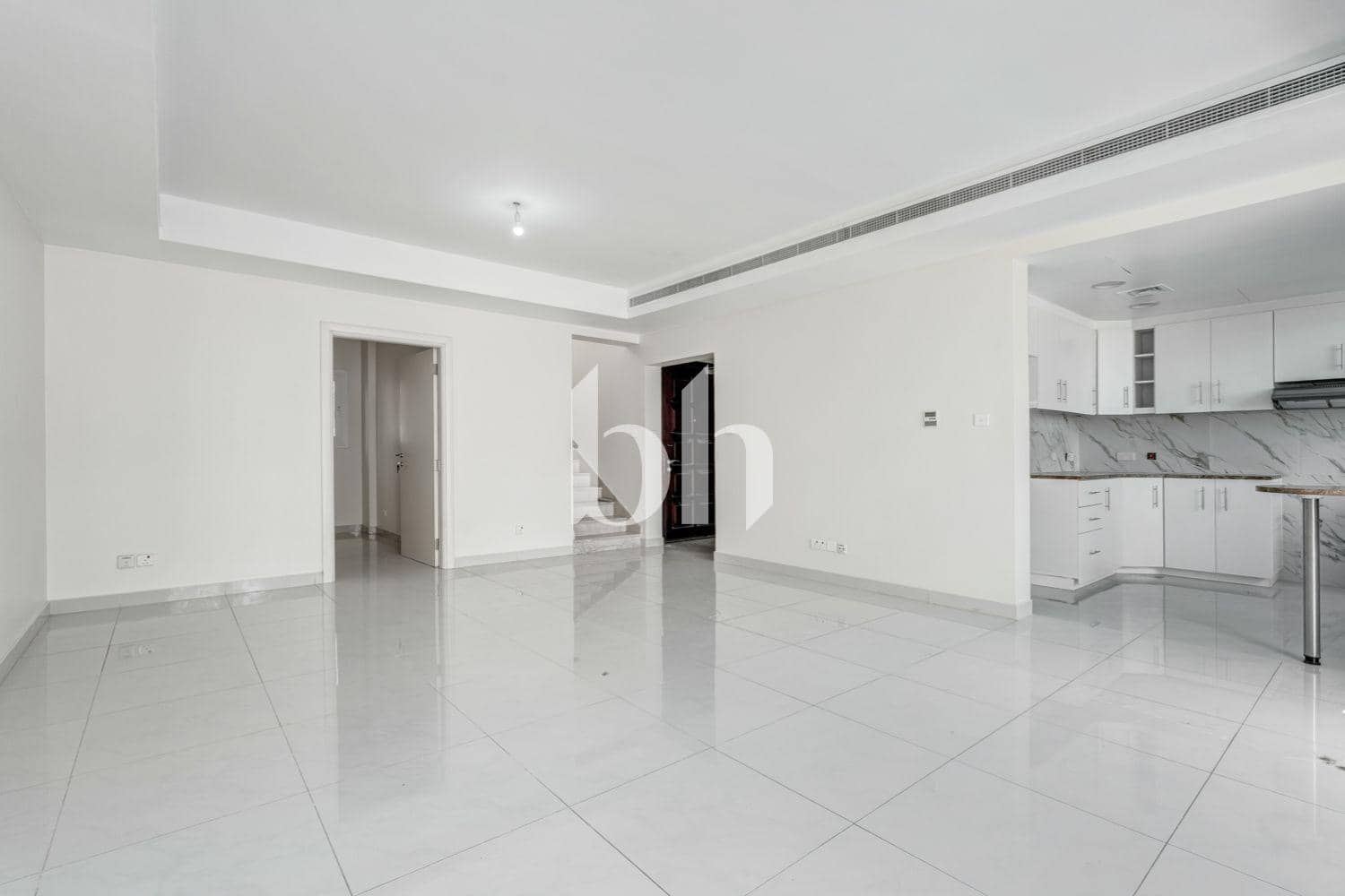 3 Bedroom Villa in Springs 1 - photo 2