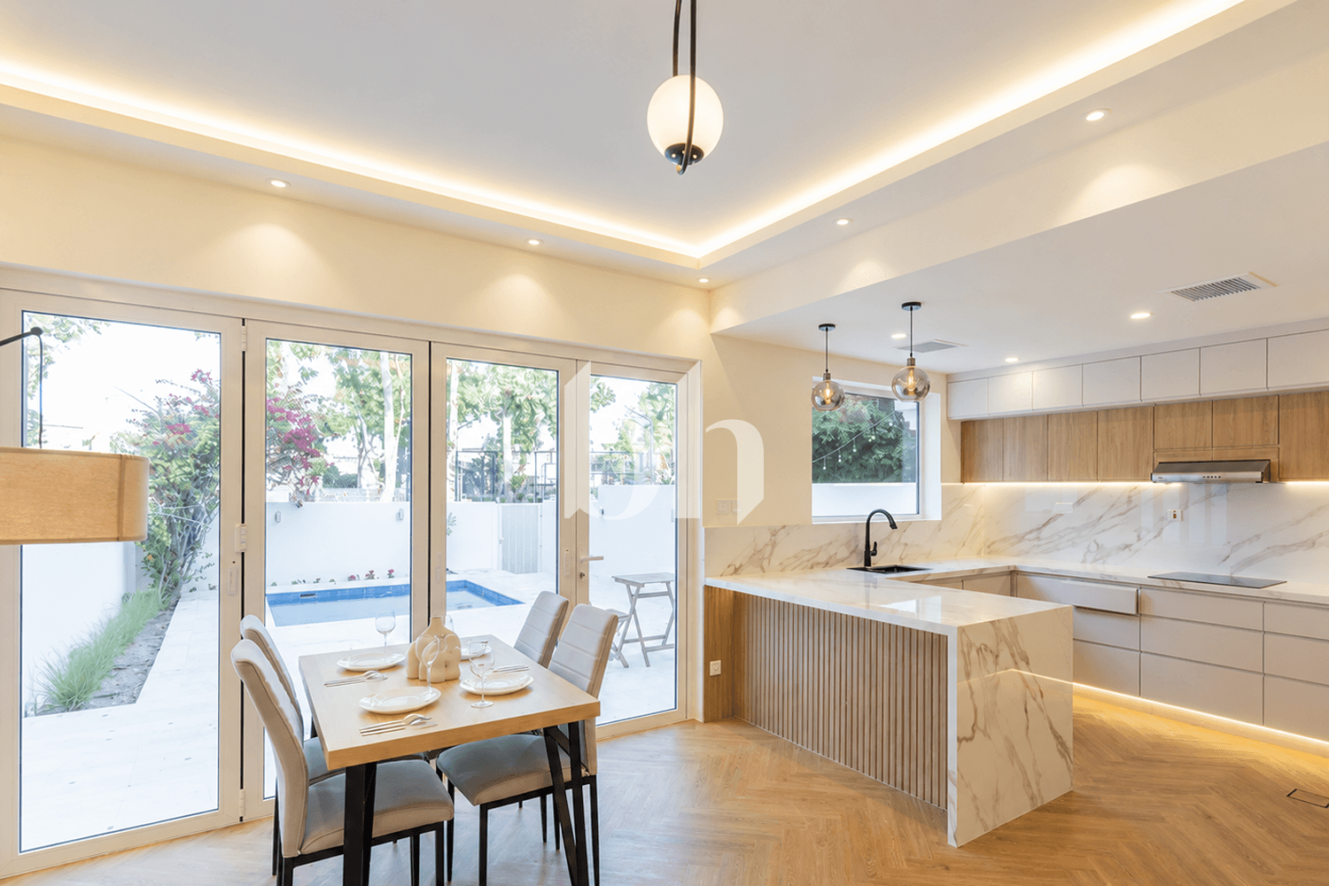 2 Bedroom Townhouse in Springs 10