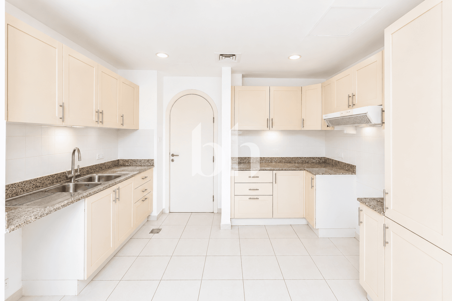 3 Bedroom Villa in Springs 1 - photo 1