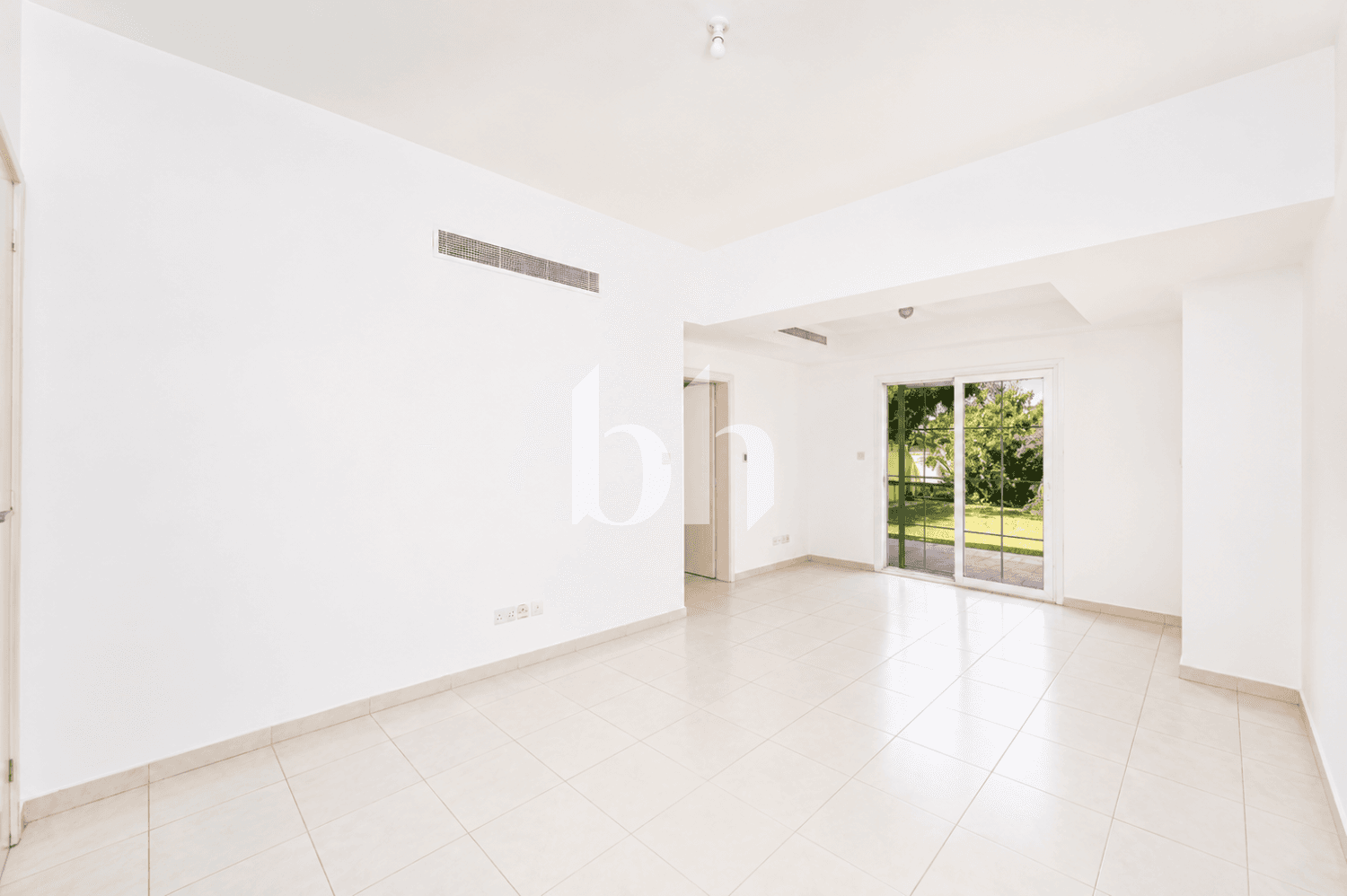 3 Bedroom Villa in Springs 1 - photo 2