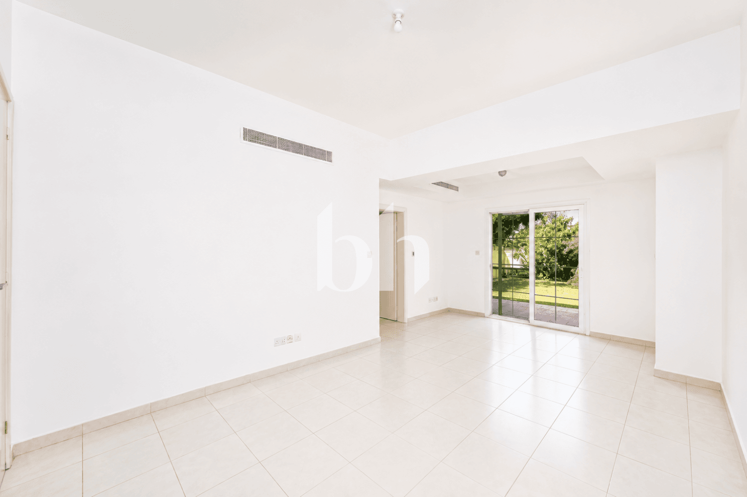 3 Bedroom Villa in Springs 1 - photo 2