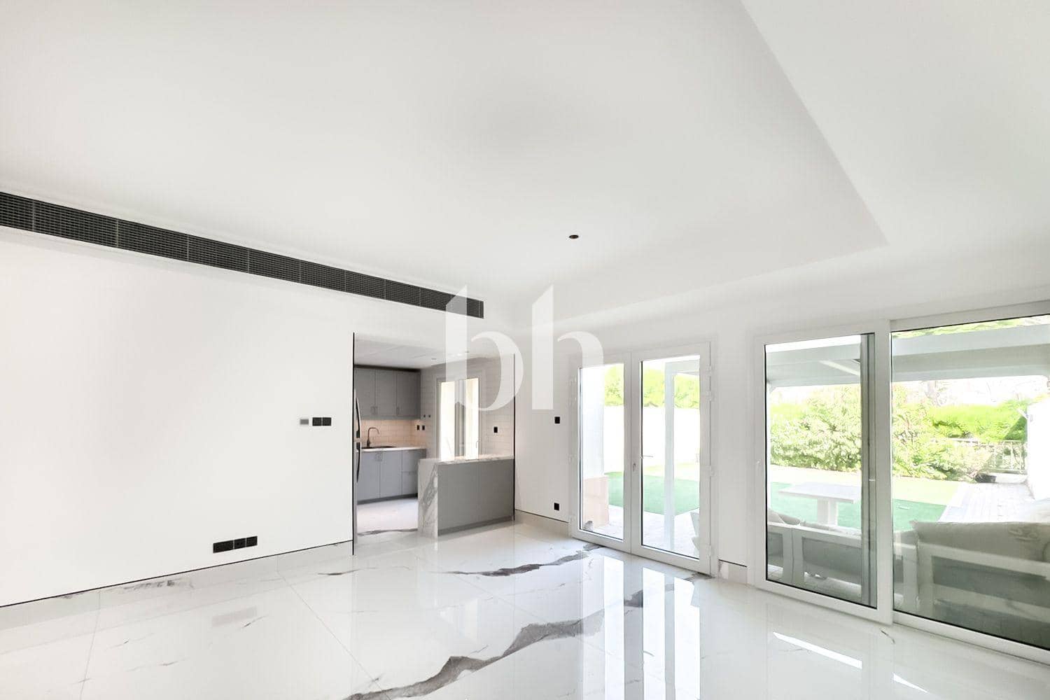 3 Bedroom Villa in Springs 12 - photo 2
