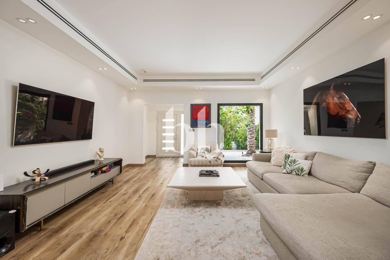 4 Bedroom Villa in Meadows 7 - photo 2