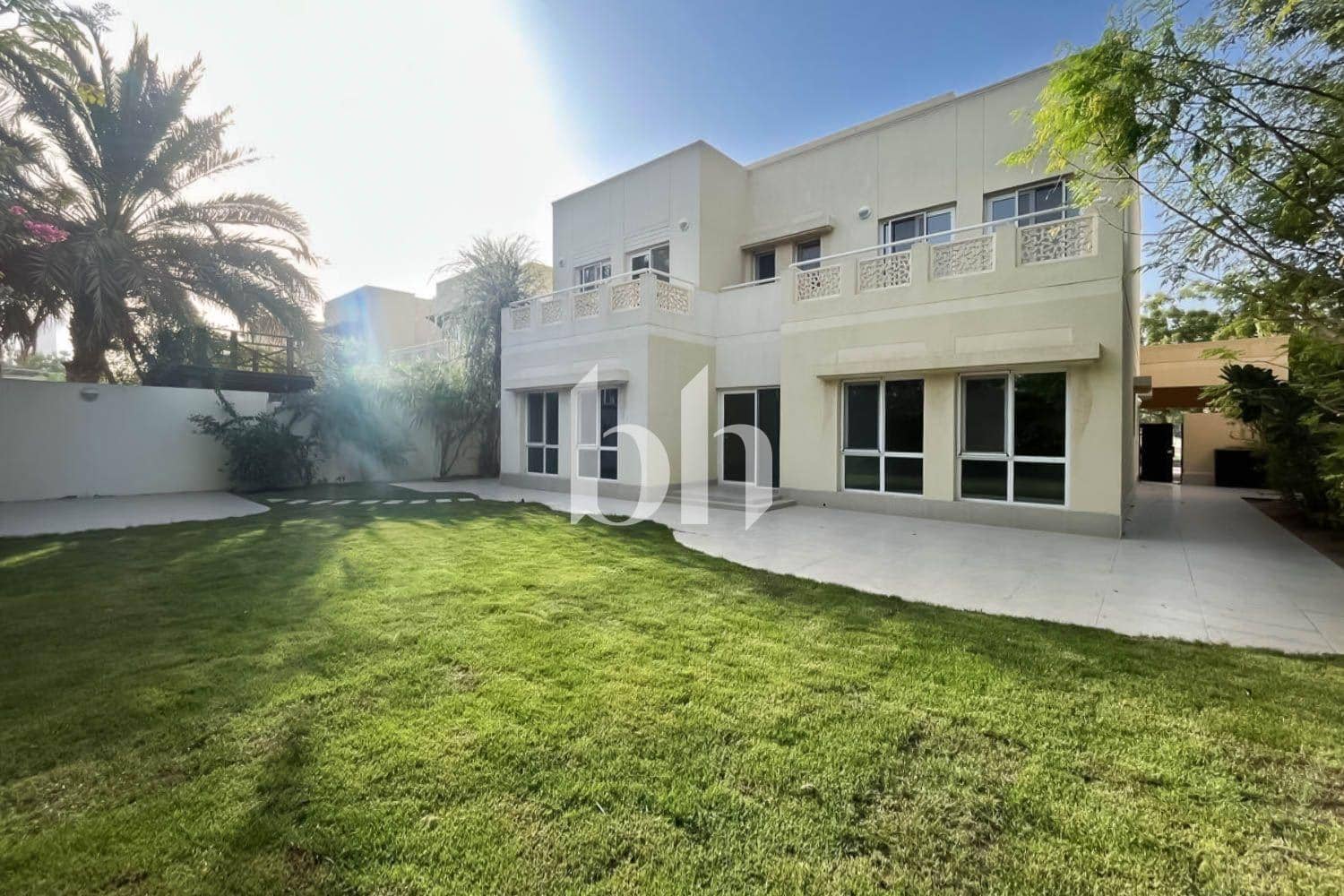 5 Bedroom Villa in Meadows 1