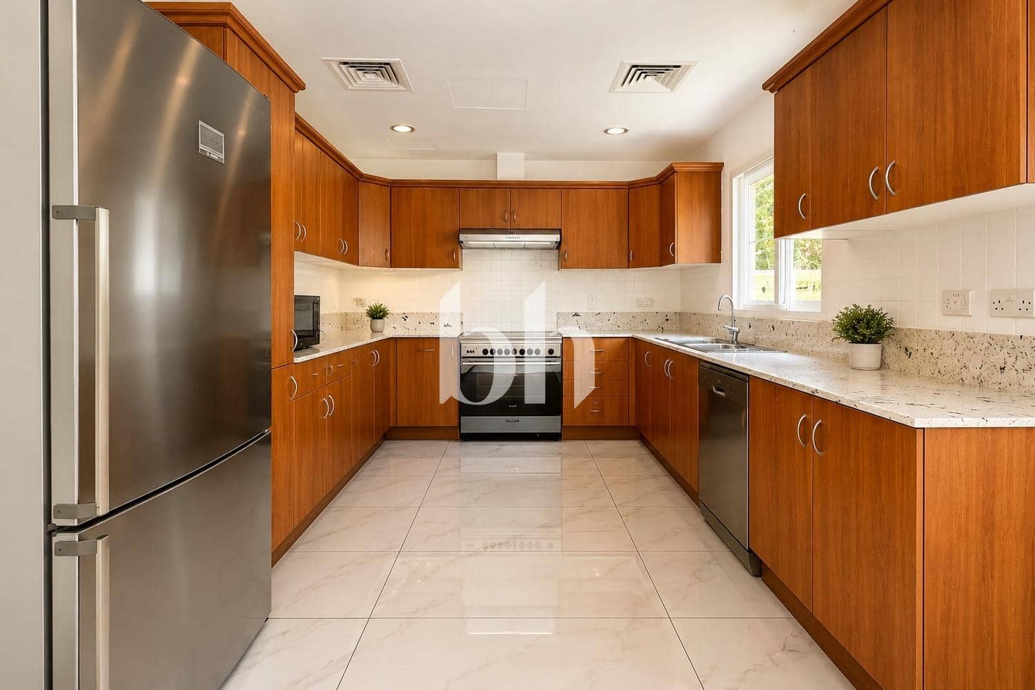 4 Bedroom Villa in Meadows 1 - photo 2