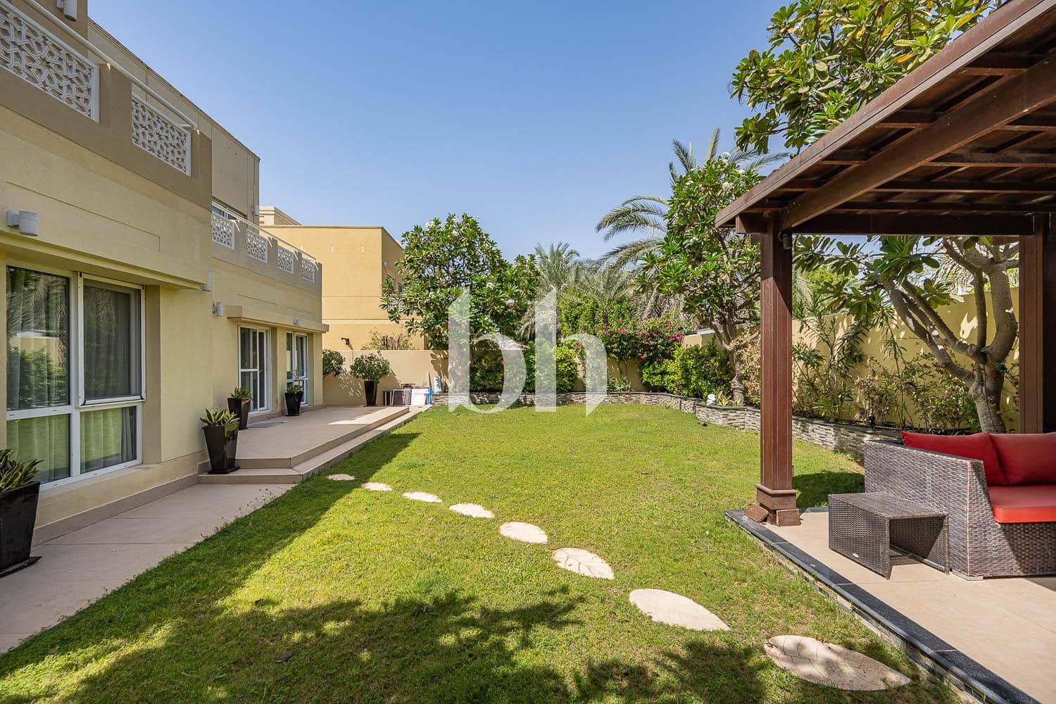 5 Bedroom Villa in Meadows 2