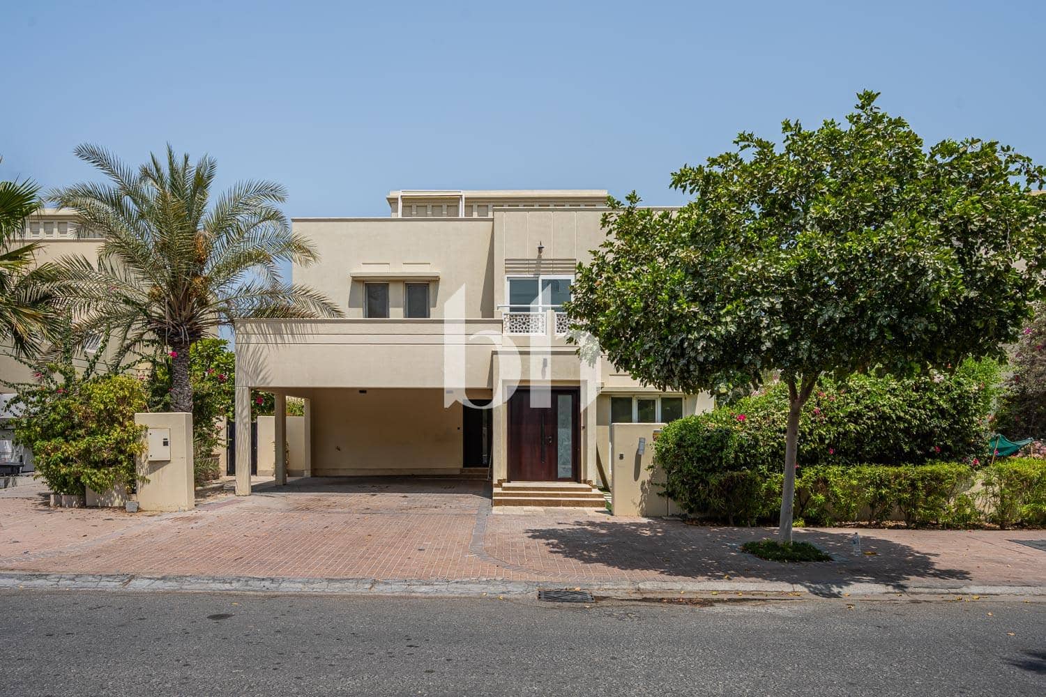 4 Bedroom Villa in Meadows 9 - photo 1