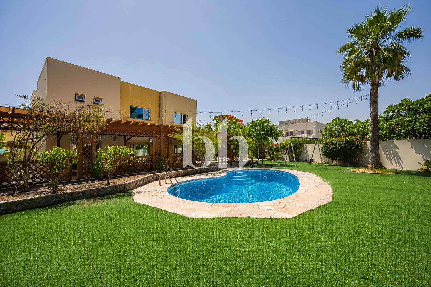 5 Bedroom Villa in Meadows 2