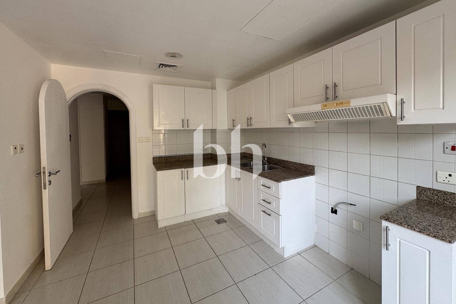 2 Bedroom Townhouse in Springs 2 - photo 2