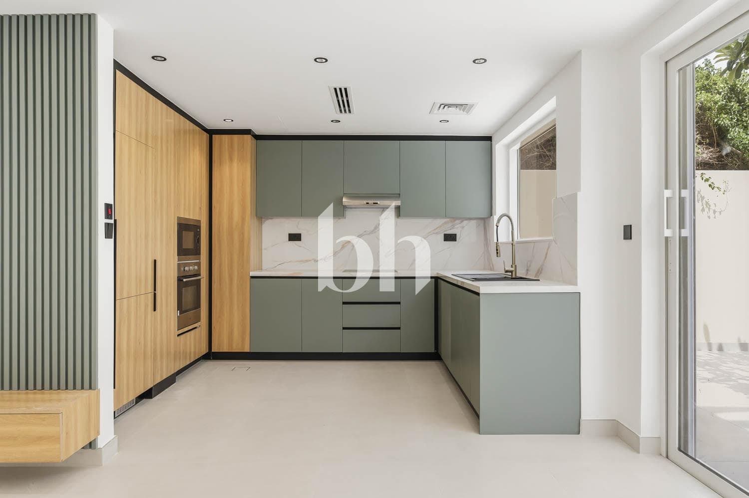 2 Bedroom Townhouse in Springs 3 - photo 1