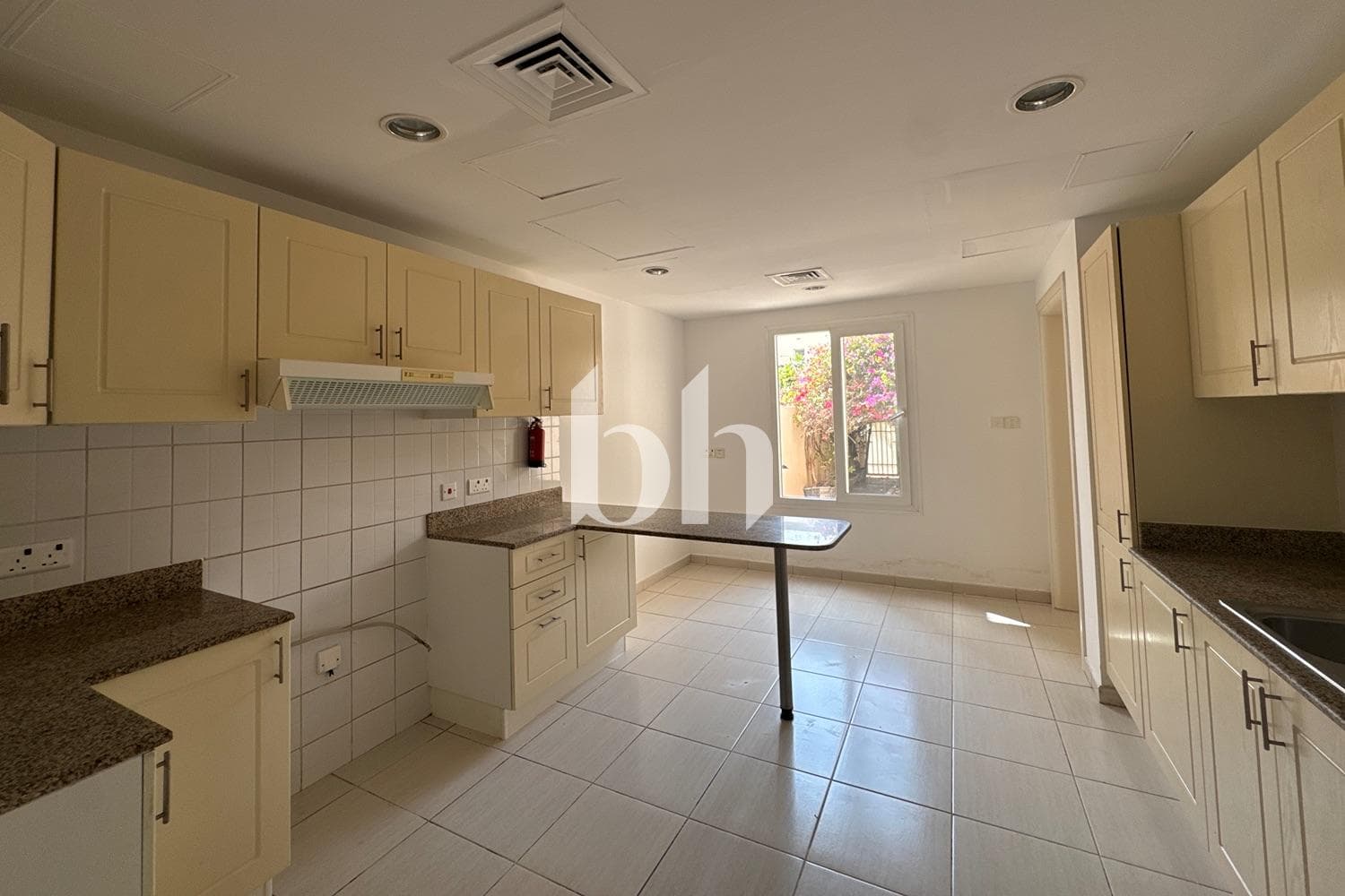3 Bedroom Townhouse in Springs 2 - photo 1