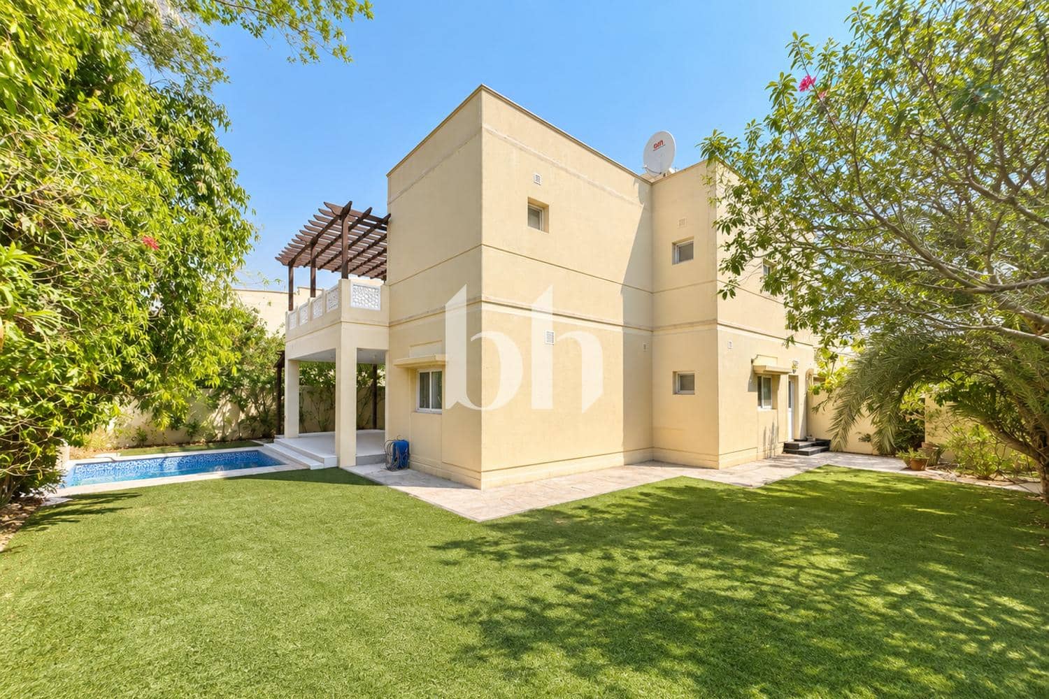 4 Bedroom Villa in Meadows 9