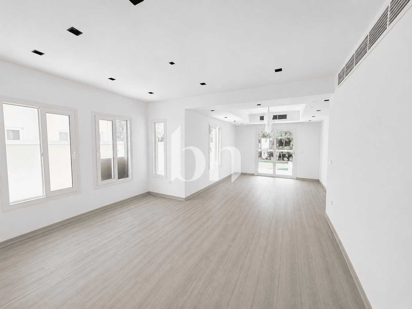 3 Bedroom Townhouse in Springs 15 - photo 2