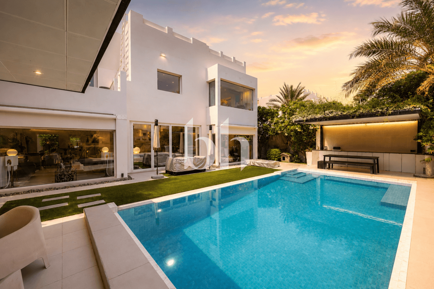 4 Bedroom Villa in Meadows 7