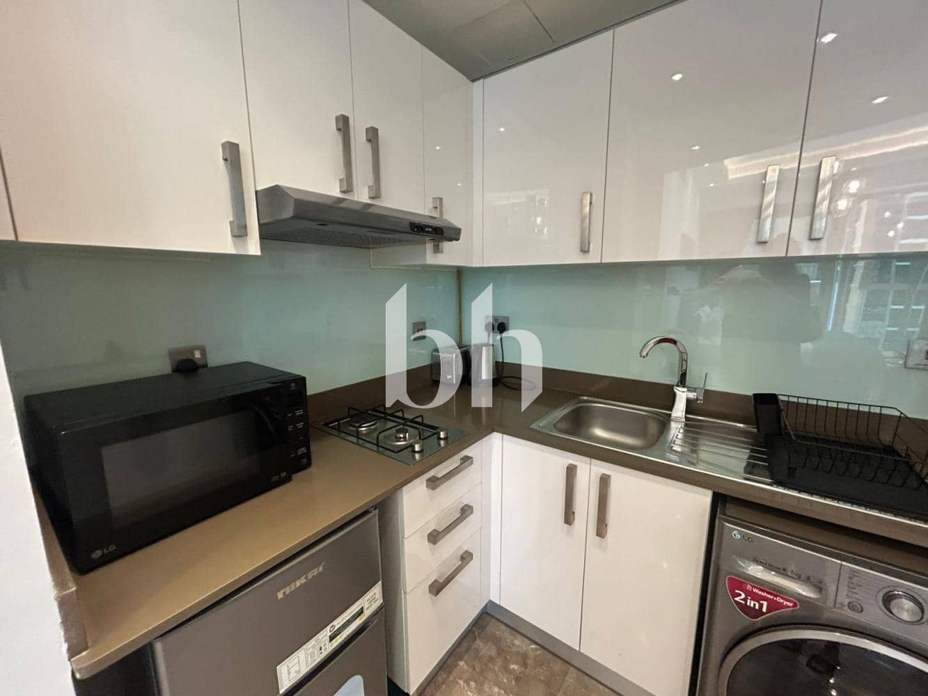 Studio Hotel Apartment in Orra Harbour Tower 2 - photo 2