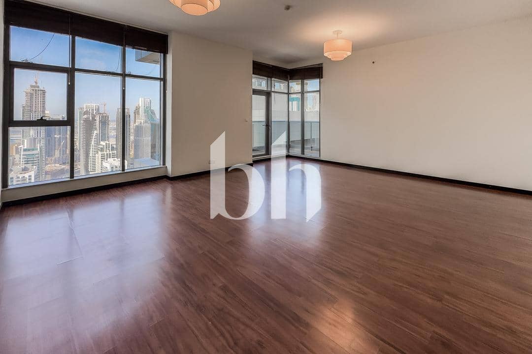 3 Bedroom Apartment in Green Lake Tower 2