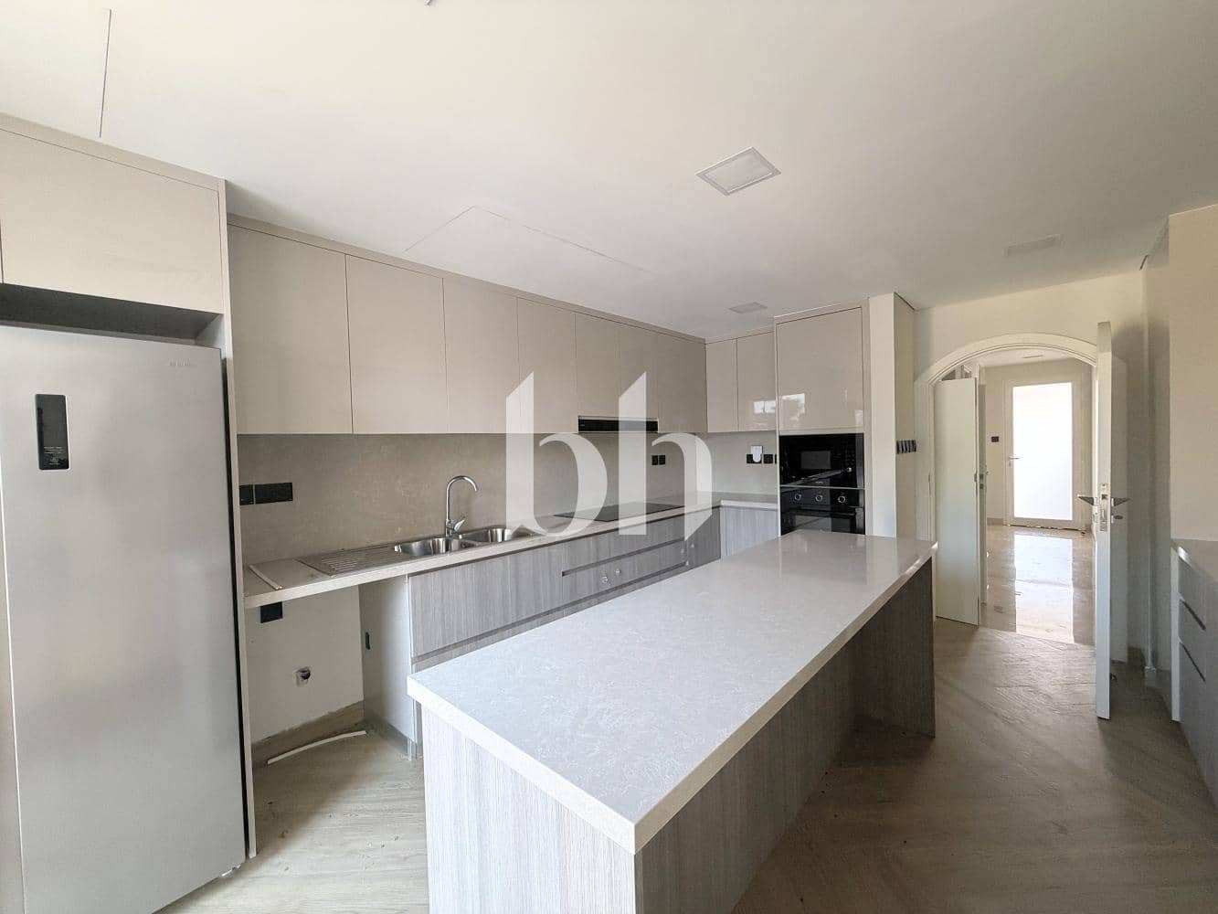 3 Bedroom Townhouse in Al Reem 1 - photo 2