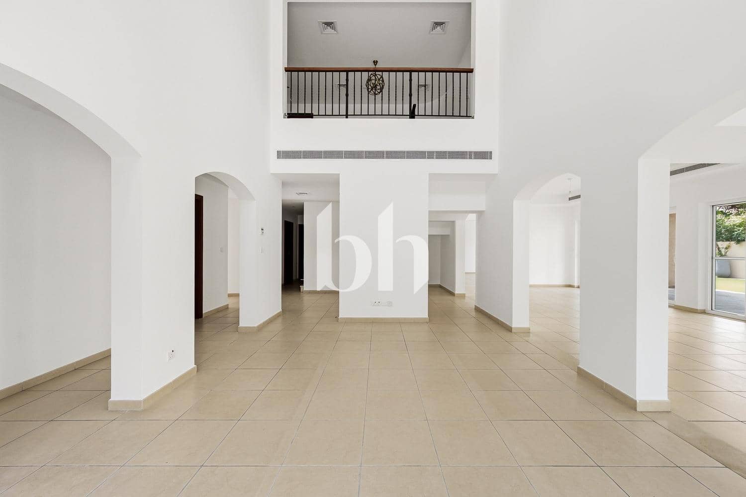 7 Bedroom Villa in Al Mahra - photo 2