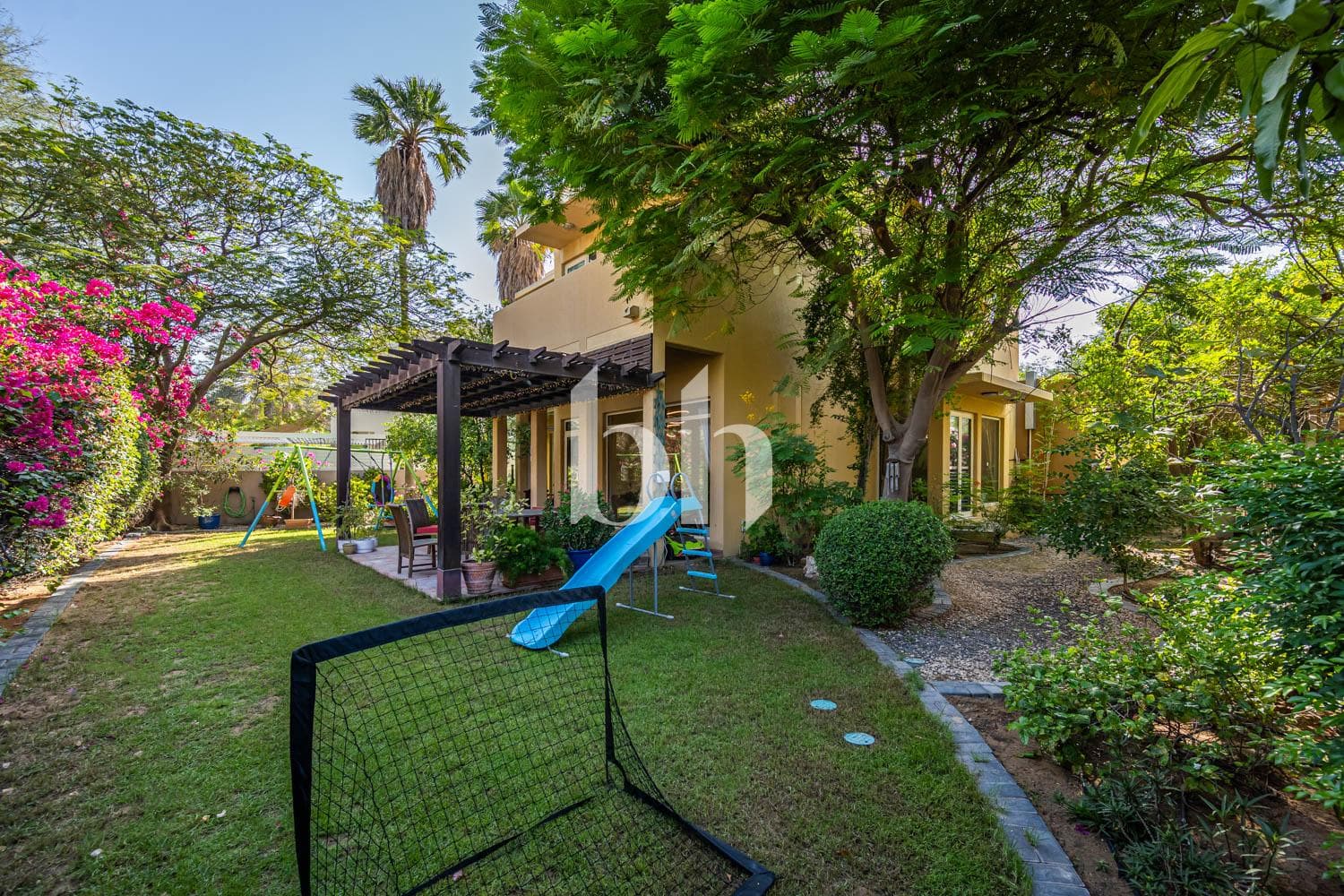 3 Bedroom Villa in Saheel - photo 1