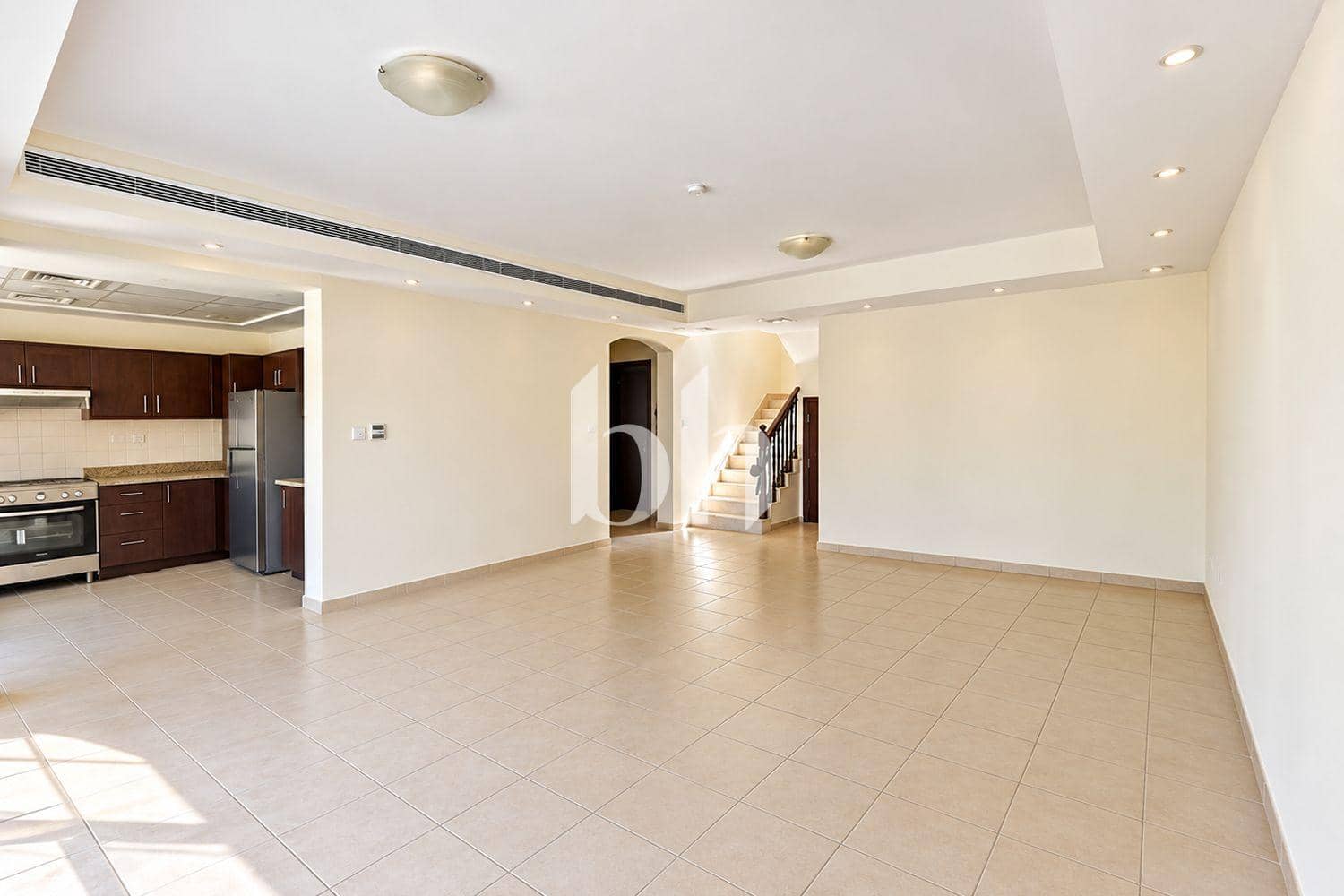 3 Bedroom Villa in Al Reem 2 - photo 2