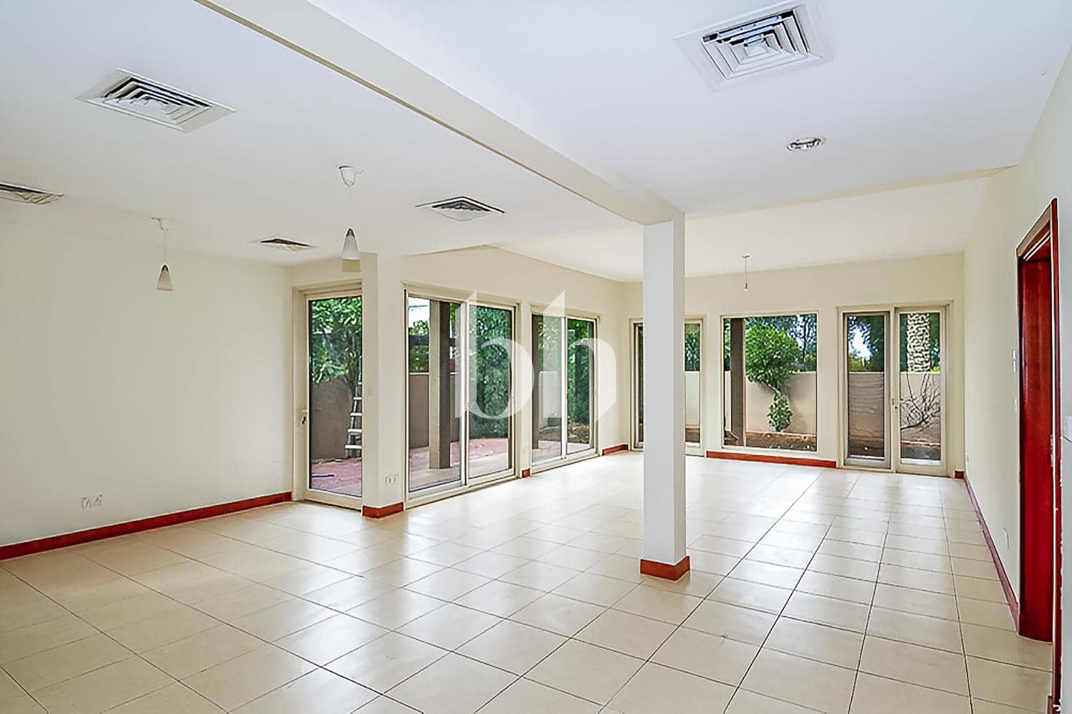 3 Bedroom Villa in Saheel - photo 2