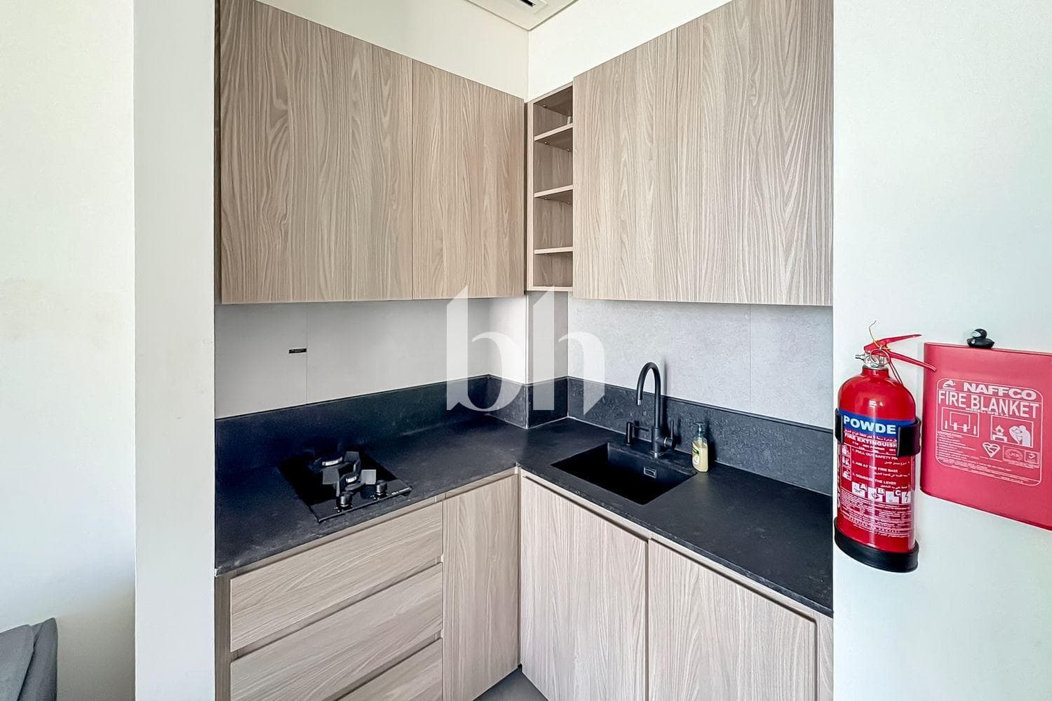 Studio Apartment in Signature Livings - South - photo 1