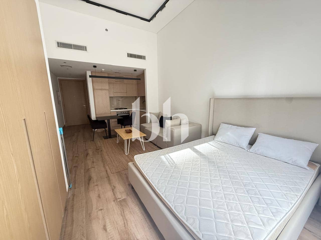 Studio Apartment in Oakley Square Residence B - photo 1