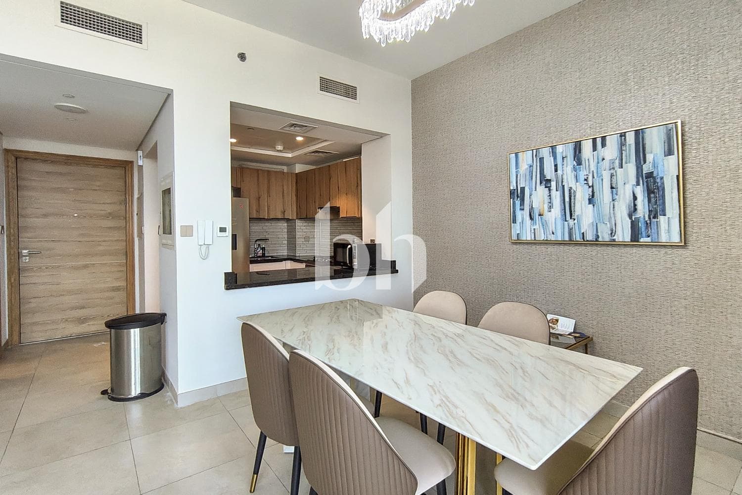 2 Bedroom Apartment in Eleganz Apartment Building 2 - photo 2