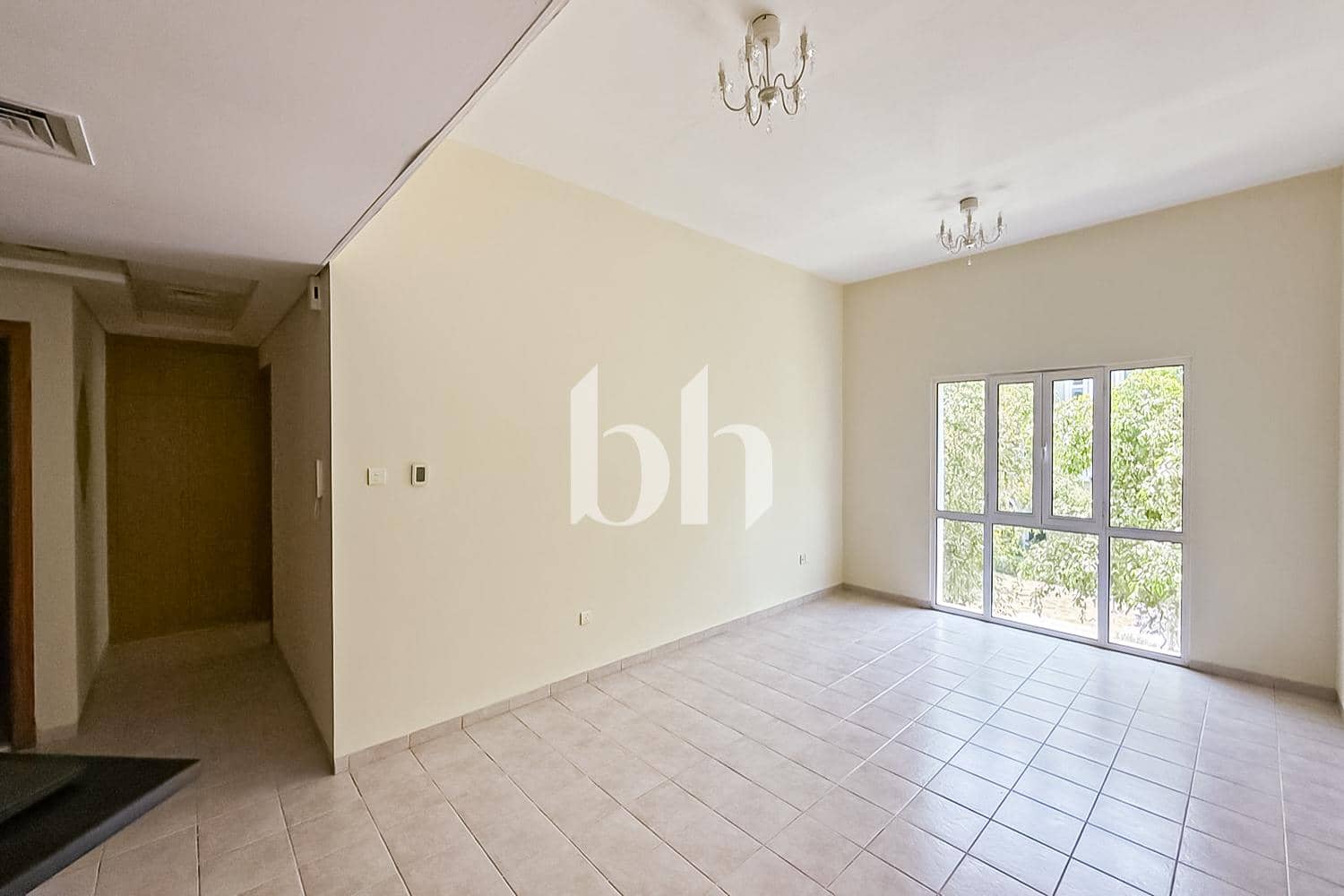 1 Bedroom Apartment in Building 52