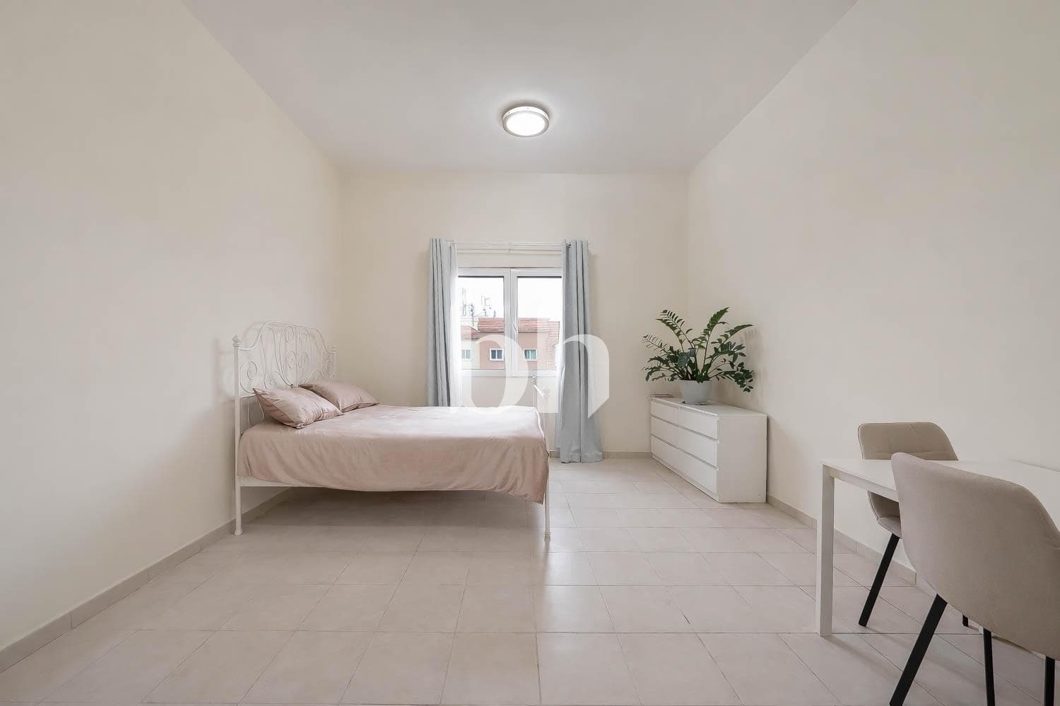 Studio Apartment in Building 79 - photo 2