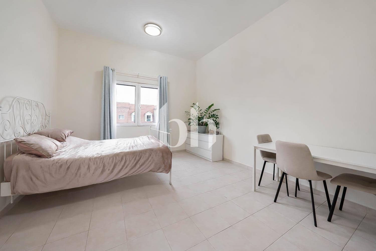 Studio Apartment in Building 79