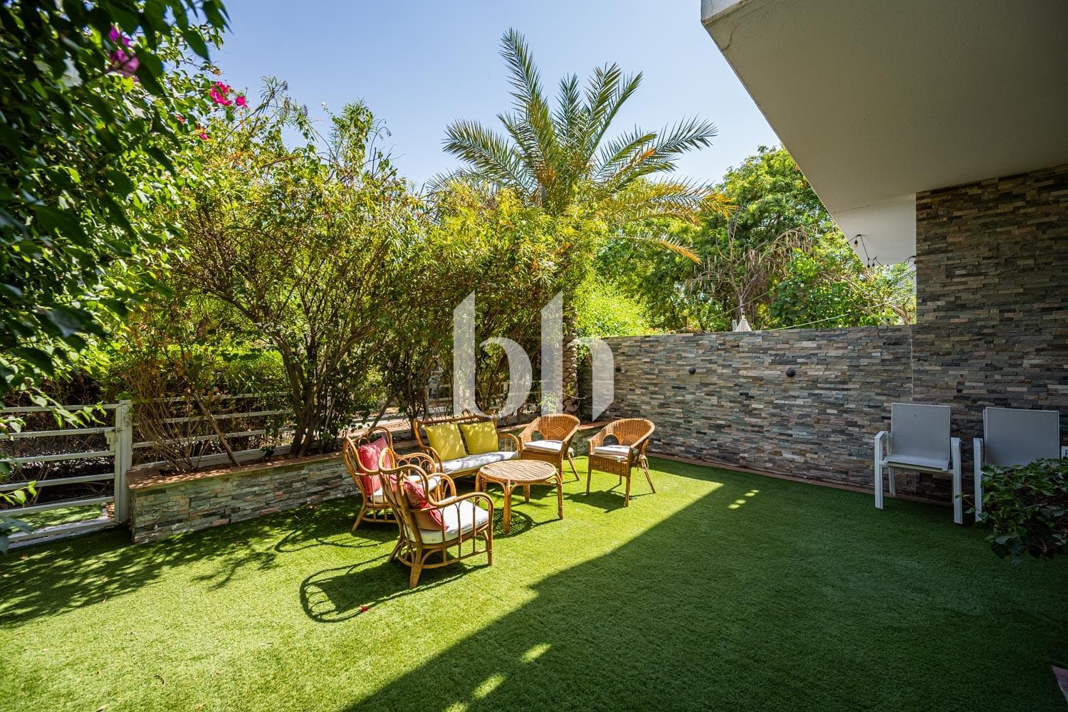 3 Bedroom Townhouse in Arabella Townhouses 1 - photo 1