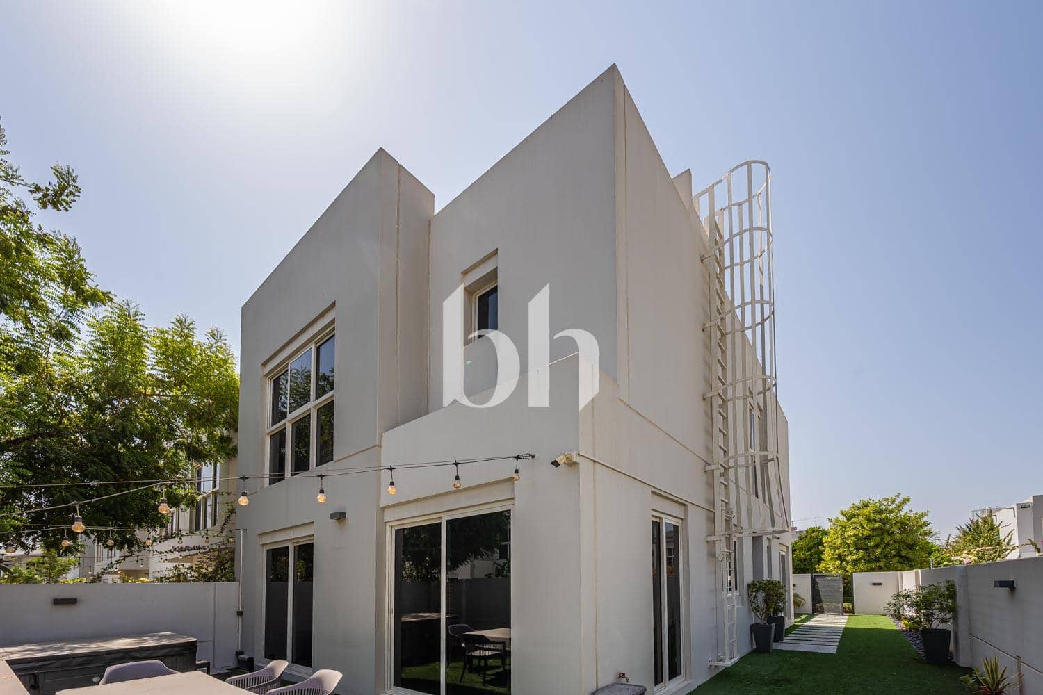 4 Bedroom Townhouse in Arabella Townhouses 3
