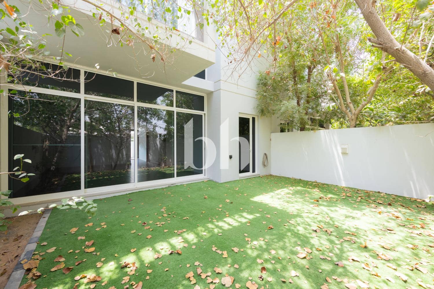 3 Bedroom Townhouse in Arabella Townhouses 2 - photo 1