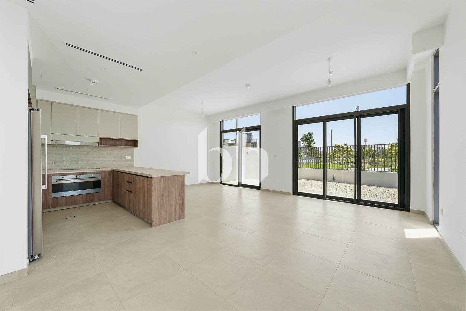 4 Bedrooms Townhouse in Mudon Al ranim 4 - photo 2