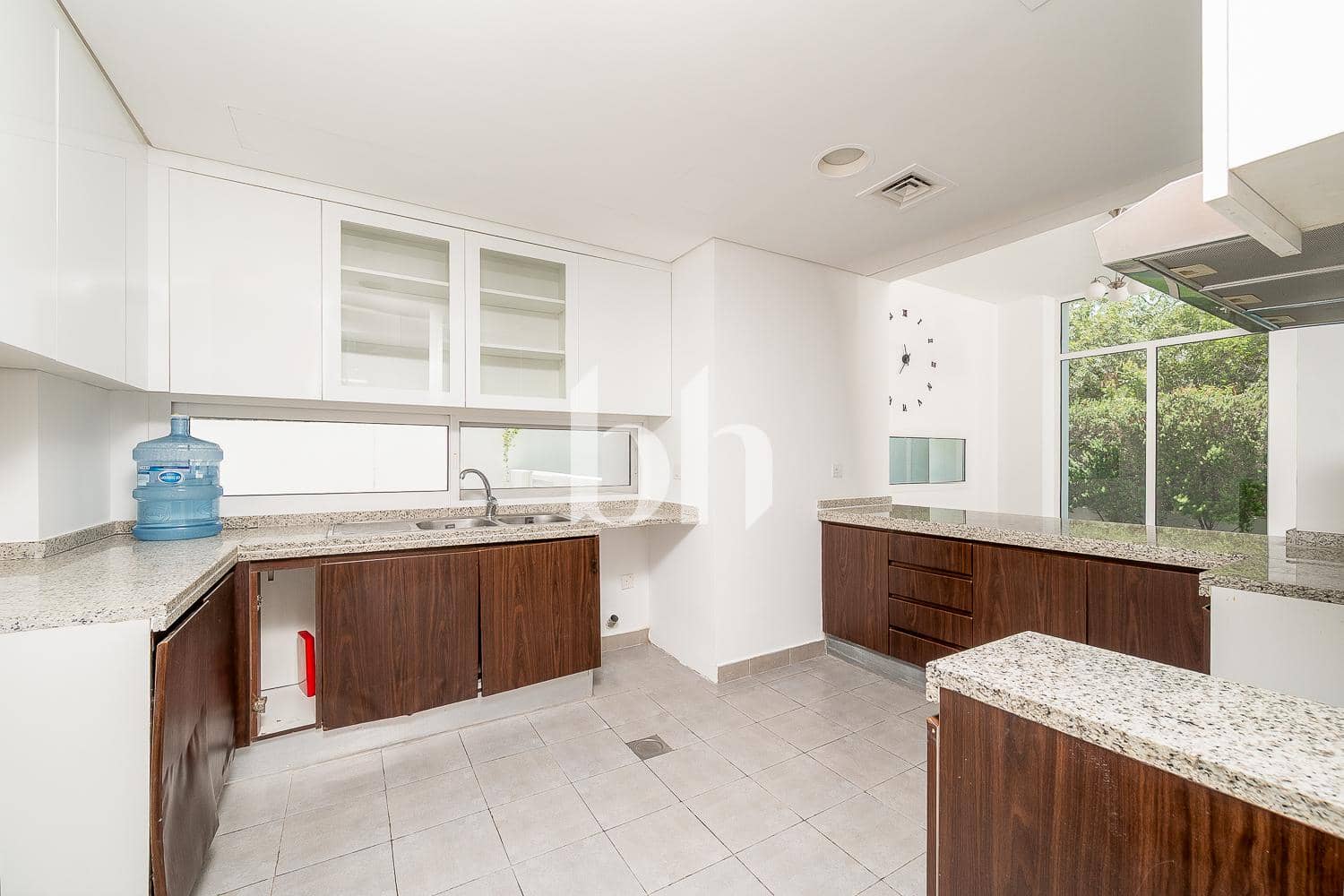 3 Bedroom Townhouse in Arabella Townhouses 1 - photo 2