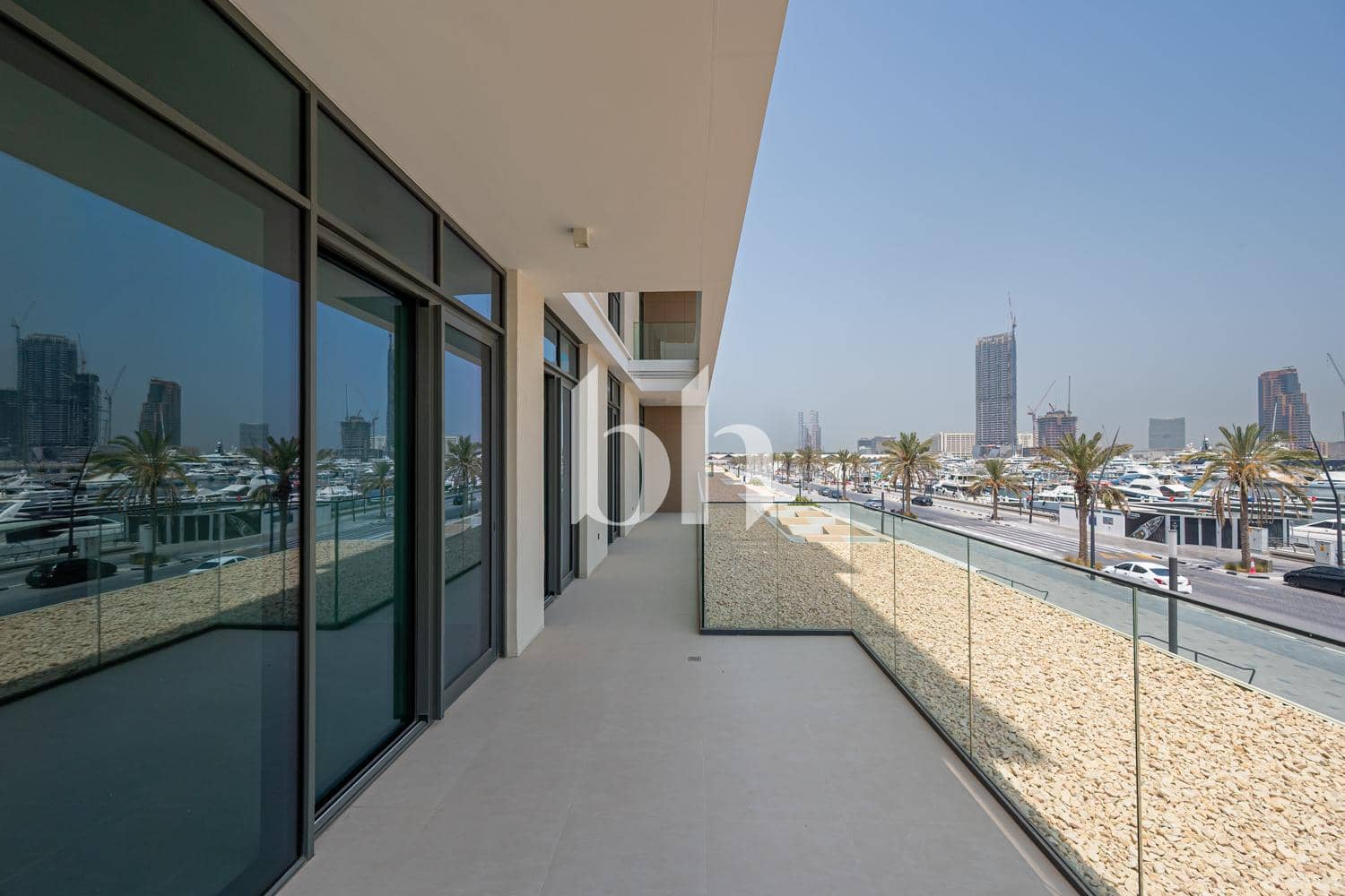 3 Bedroom Apartment in Seagate Building 2 - photo 1