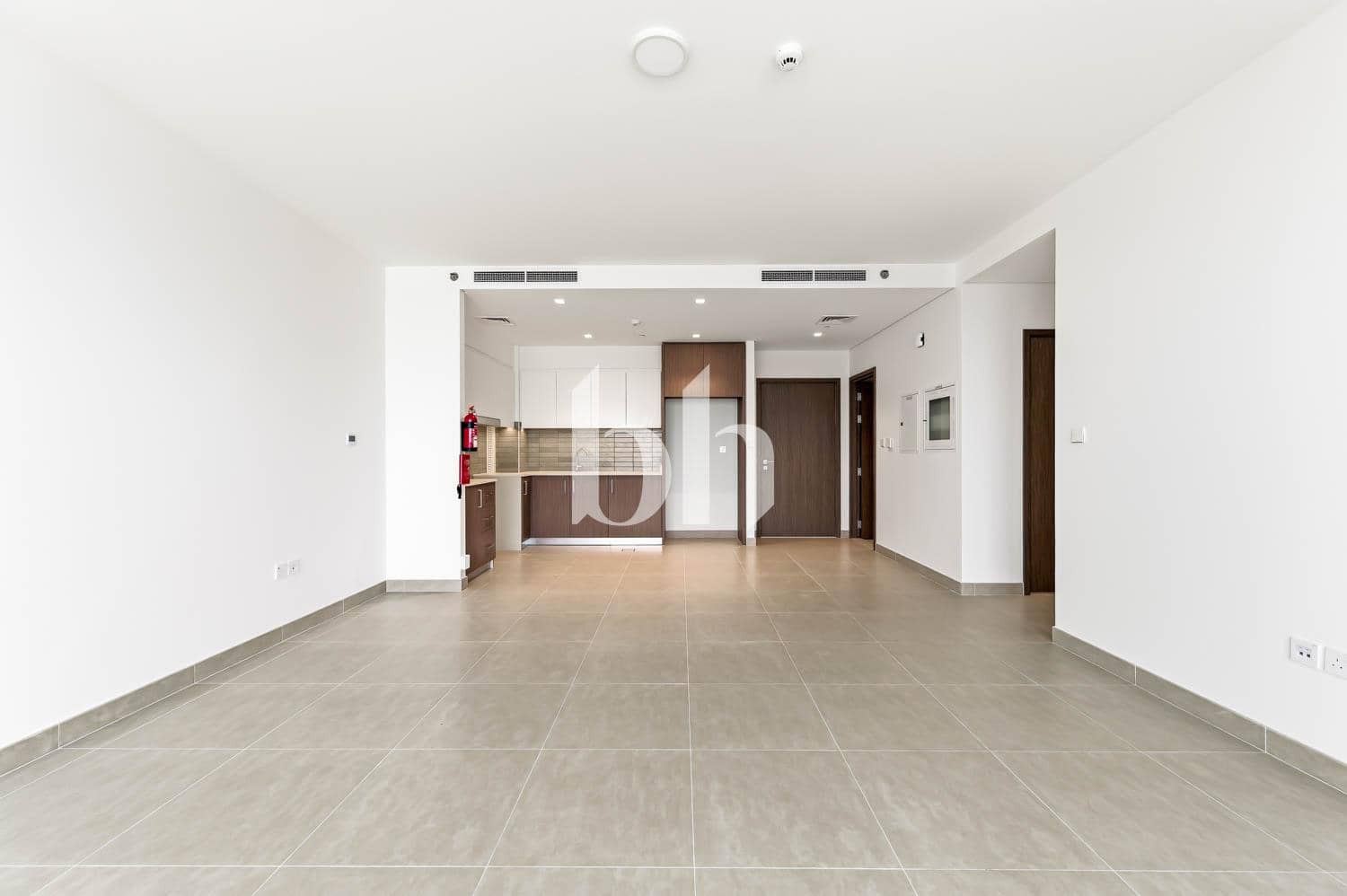 3 Bedroom Apartment in Seagate Building 2 - photo 2