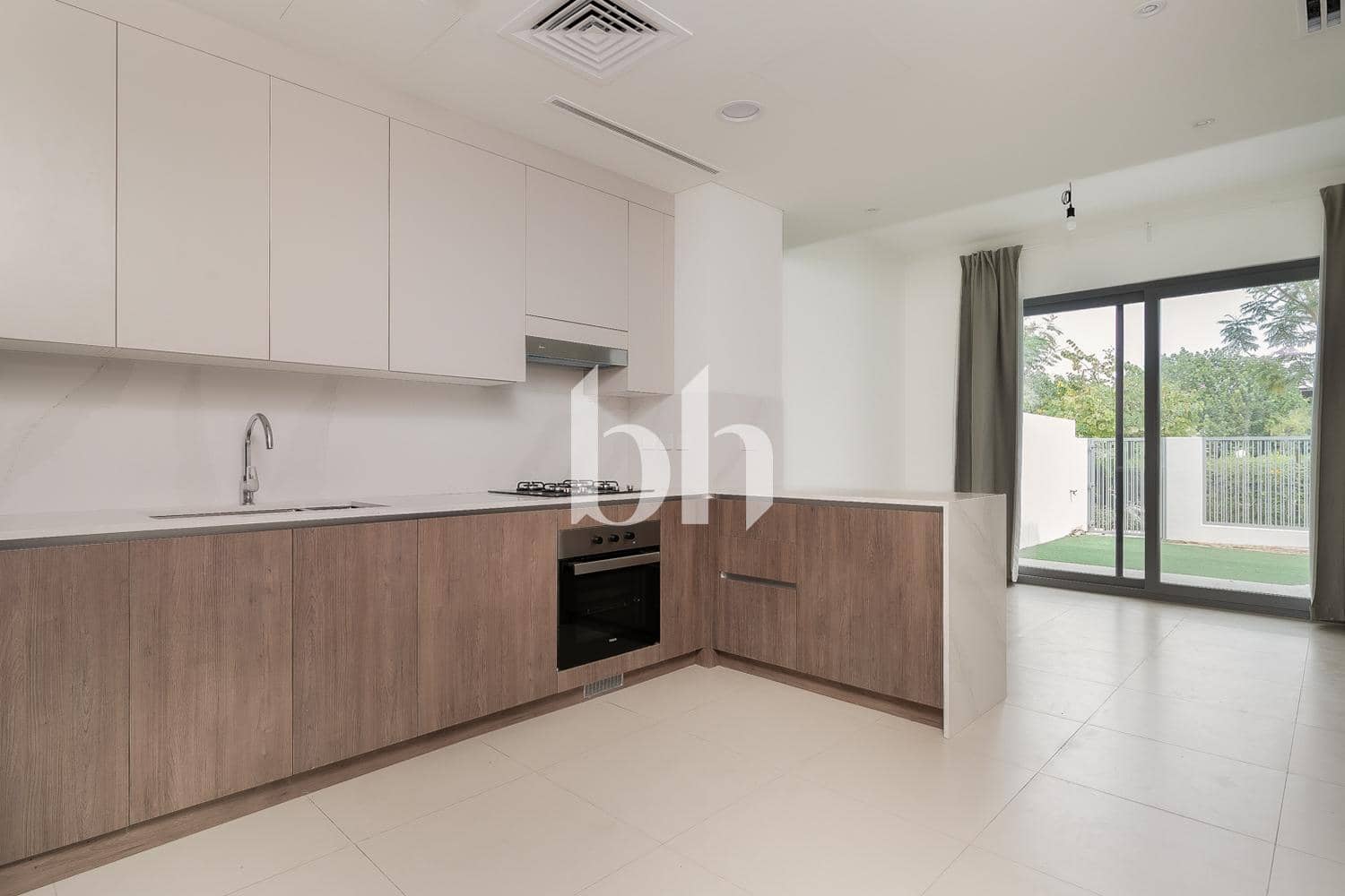 3 Bedroom Villa in Elan 1 - photo 2